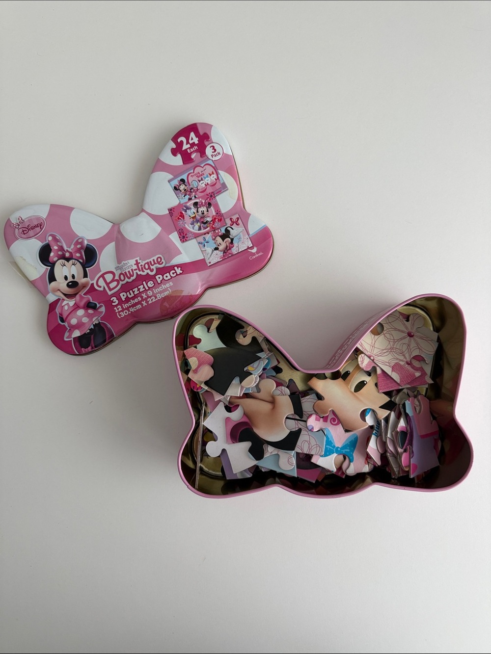 Minnie Mouse Bow-tique- 3 Puzzle Set - Decorative Tin Storage Case - Daisy Duck